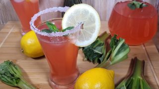 Lemoniada rabarbarowa